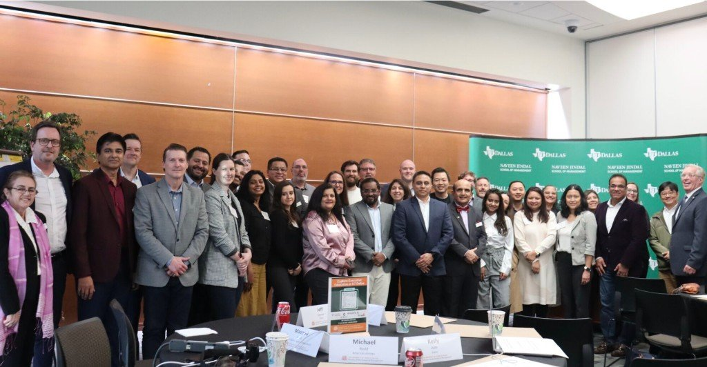 Bringing minds together — group photo